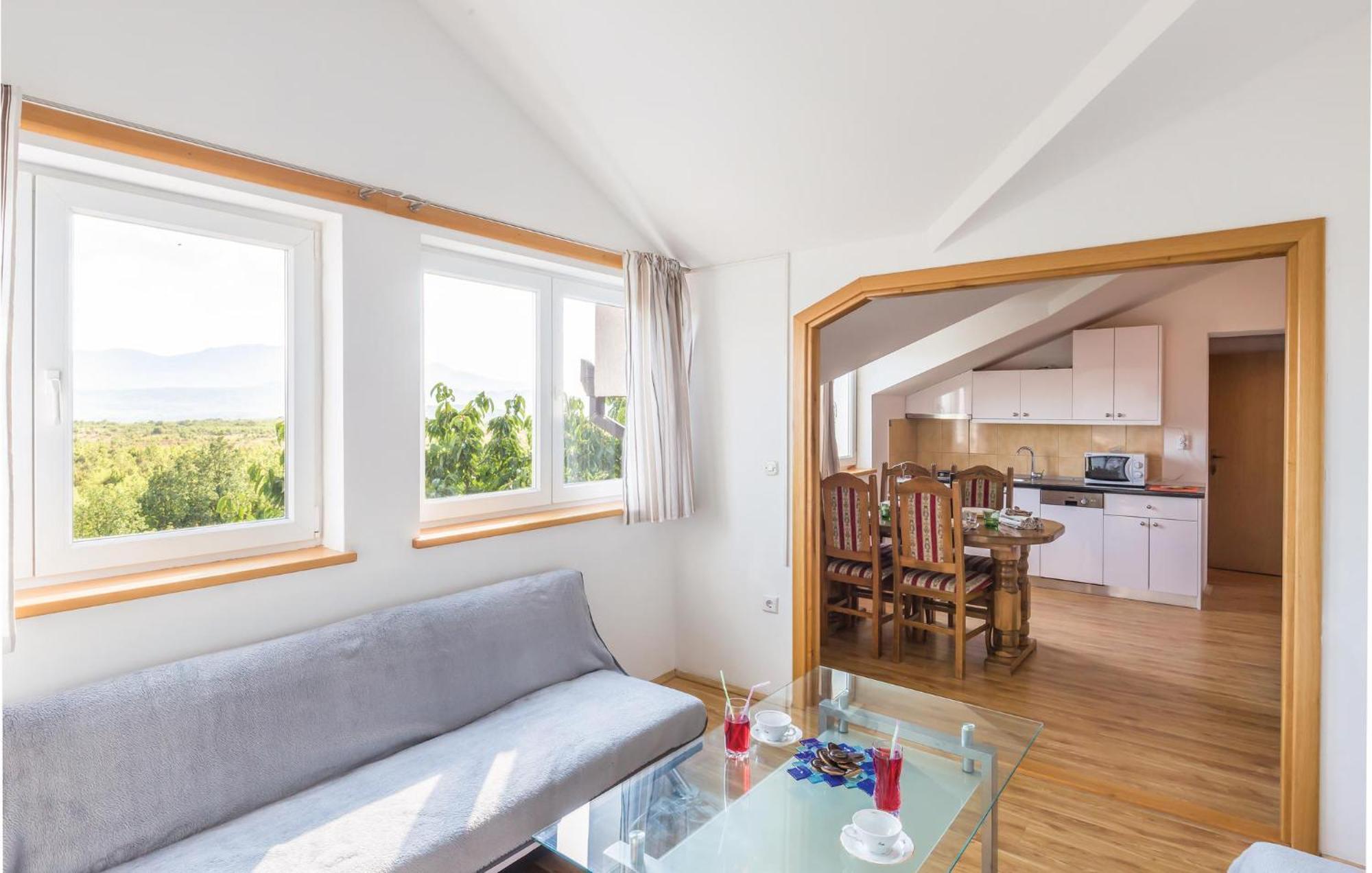 Lovely Apartment In Ugljane With Kitchen מראה חיצוני תמונה