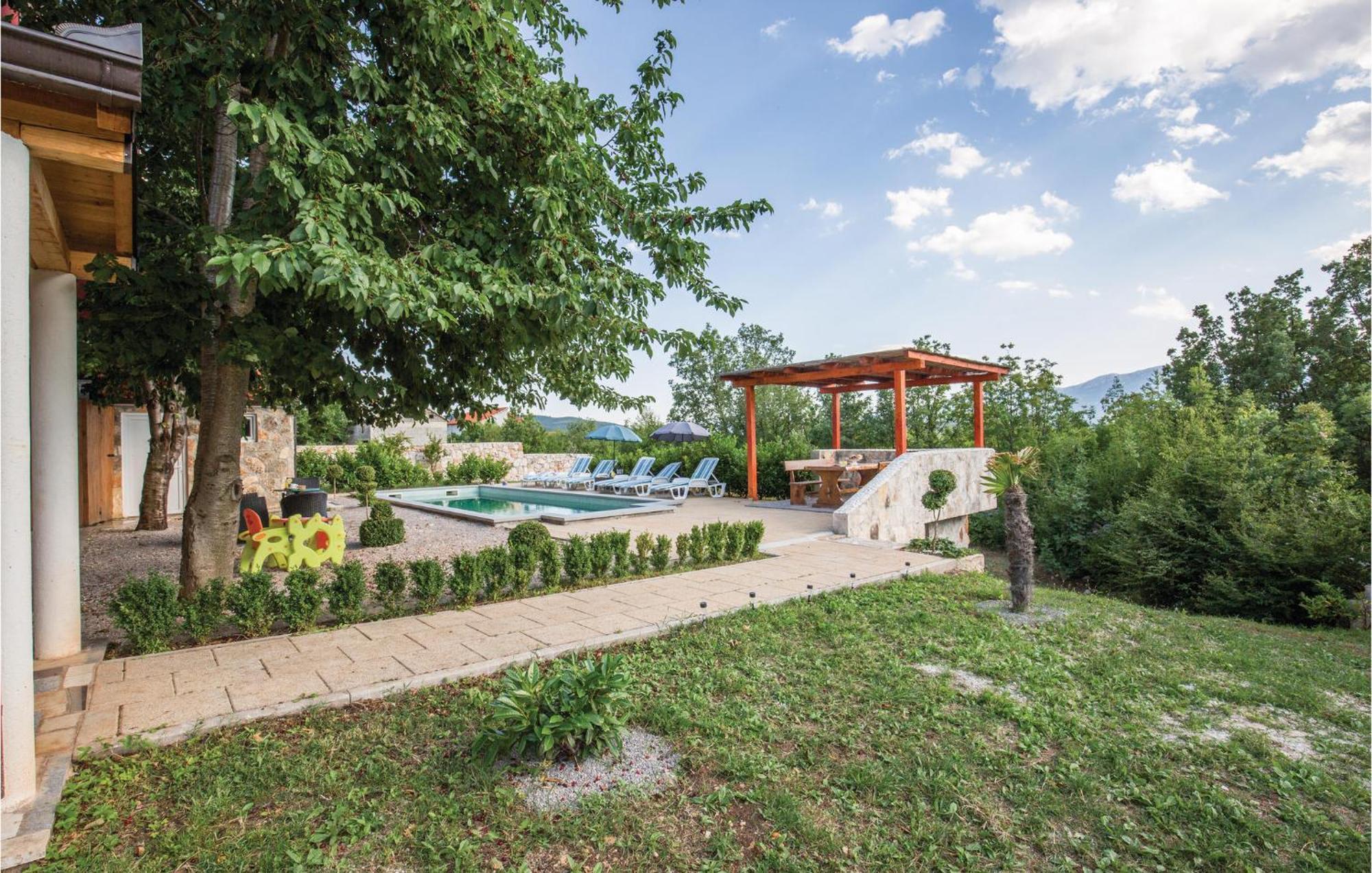 Lovely Apartment In Ugljane With Kitchen מראה חיצוני תמונה